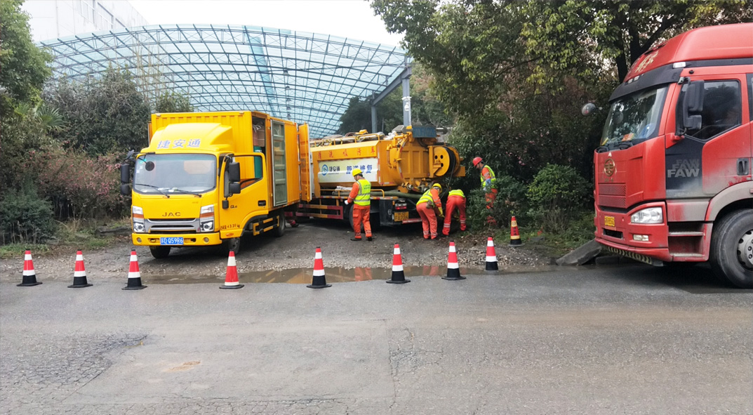 凤凰成区雨污水管网“四位一体”检测疏通项目